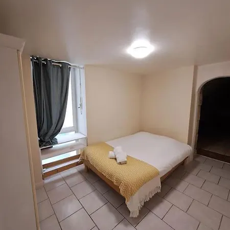 Charmant Au Pied Du Centre-ville Apartamento Angulema