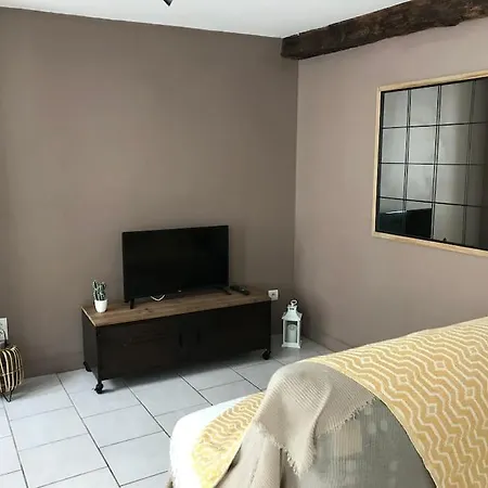 Charmant Au Pied Du Centre-ville Apartamento Angulema